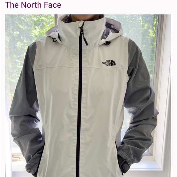 The North Face Rain Windbreaker Resolve Jacket - Picture 4 of 5